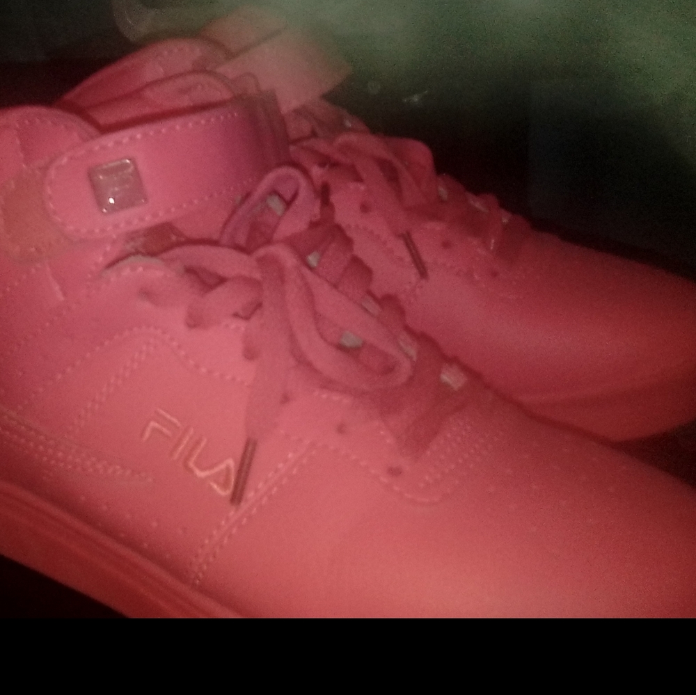 Womens Fila Vulc 13 Sneakers Size 8